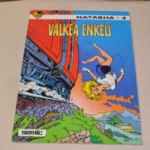 Natasha 04 Valkea enkeli